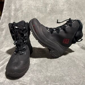 Columbia Women's Snow Boots Black Waterproof 200 Grams Size 6 US
